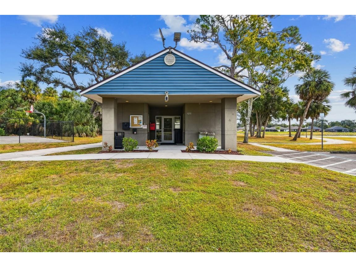 8910 52nd Avenue E Palmetto FL 34221 TB8437879 image90