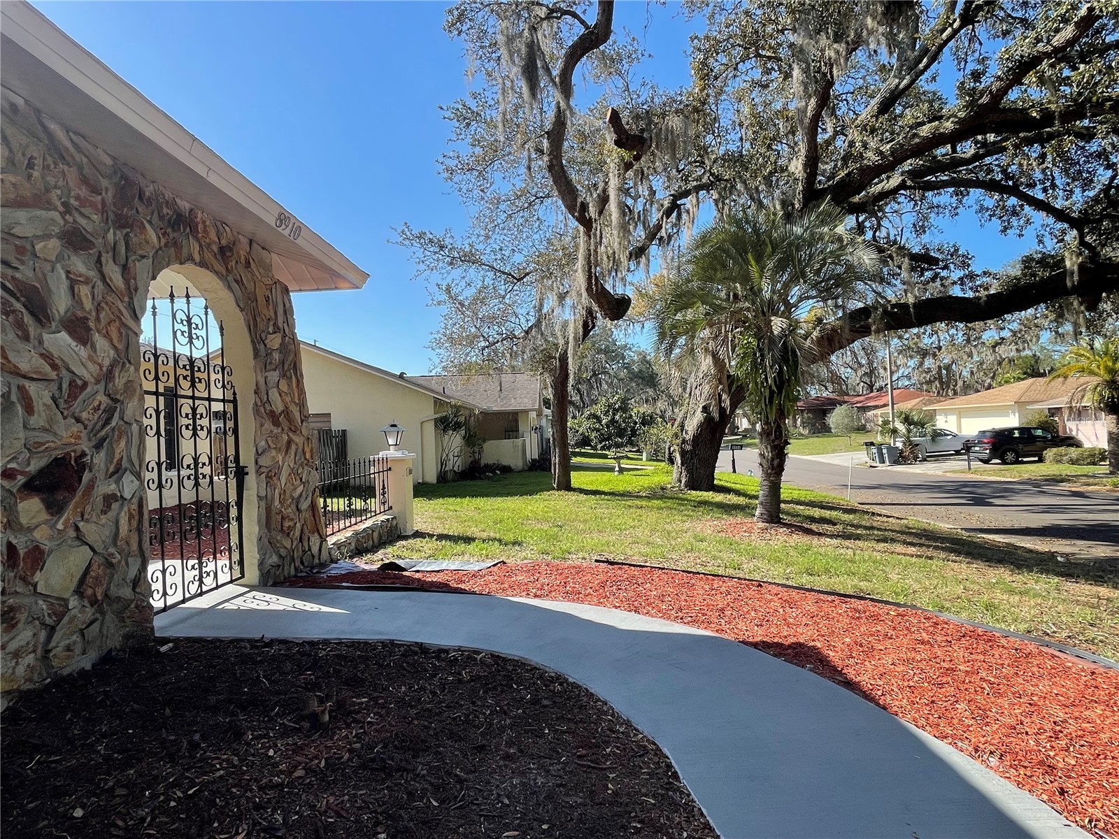 8910 Elm Leaf Court Port Richey FL 34668 O6410863 image3
