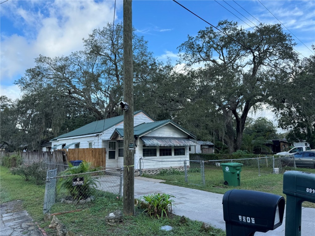 8910 N Ashley Street Tampa FL 33604 T3489921 image1