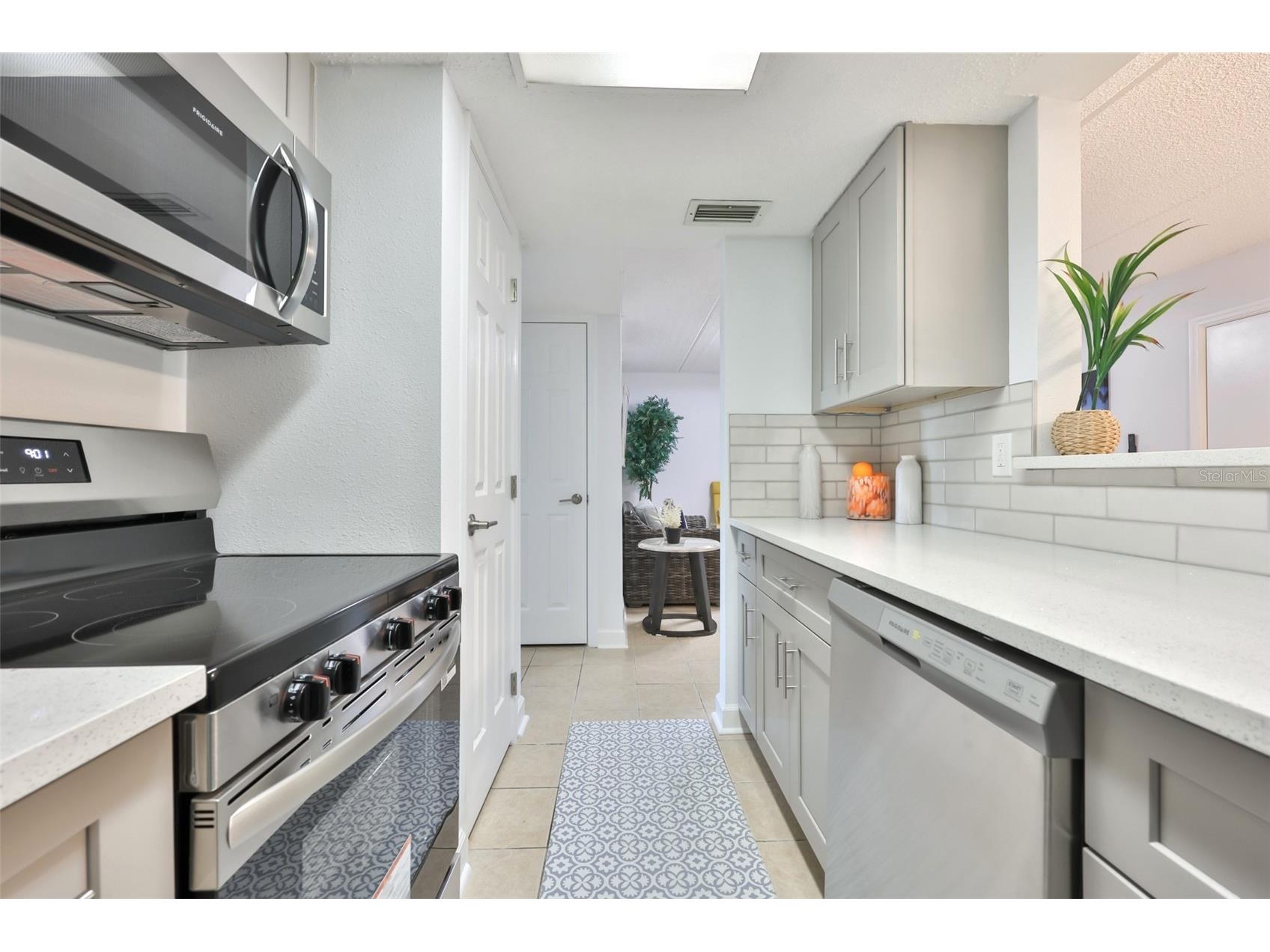 8911 Blind Pass Road #106 Saint Pete Beach FL 33706 - BOCA CIEGA BAY TB8503159 image16