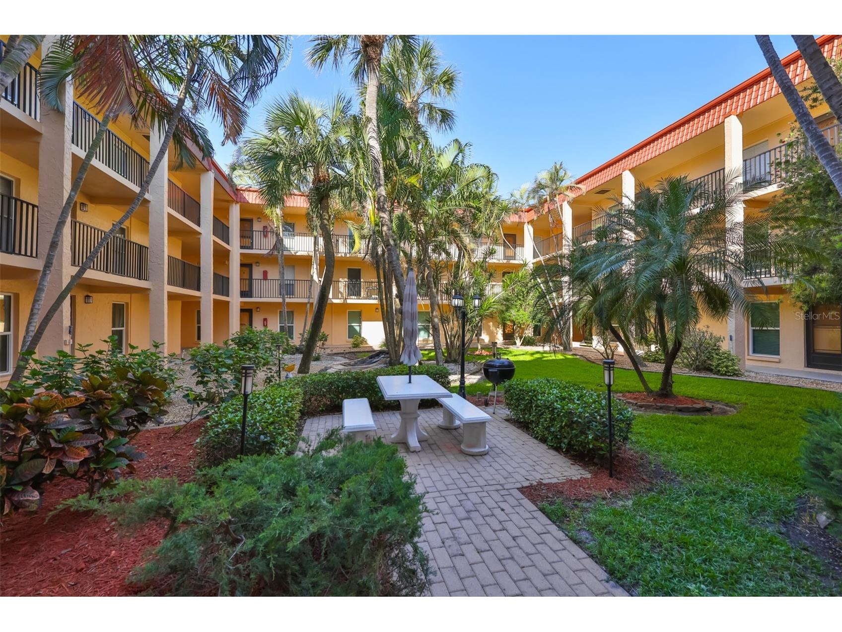 8911 Blind Pass Road #106 Saint Pete Beach FL 33706 - BOCA CIEGA BAY TB8503159 image5