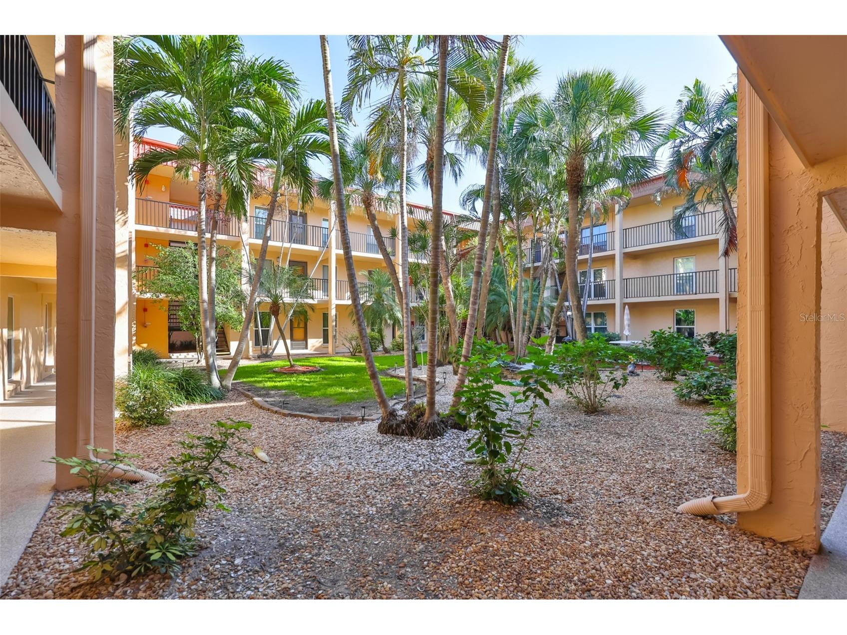 8911 Blind Pass Road #106 Saint Pete Beach FL 33706 - BOCA CIEGA BAY TB8503159 image6