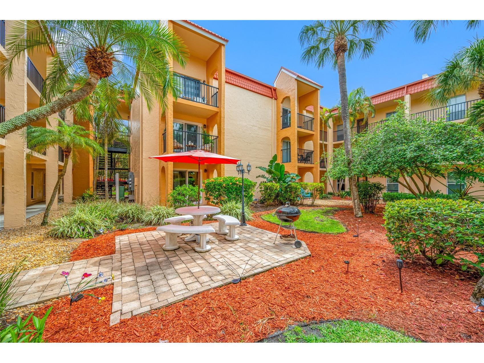 8911 Blind Pass Road #114 Saint Pete Beach FL 33706 - INTRACOASTAL TB8491480 image5