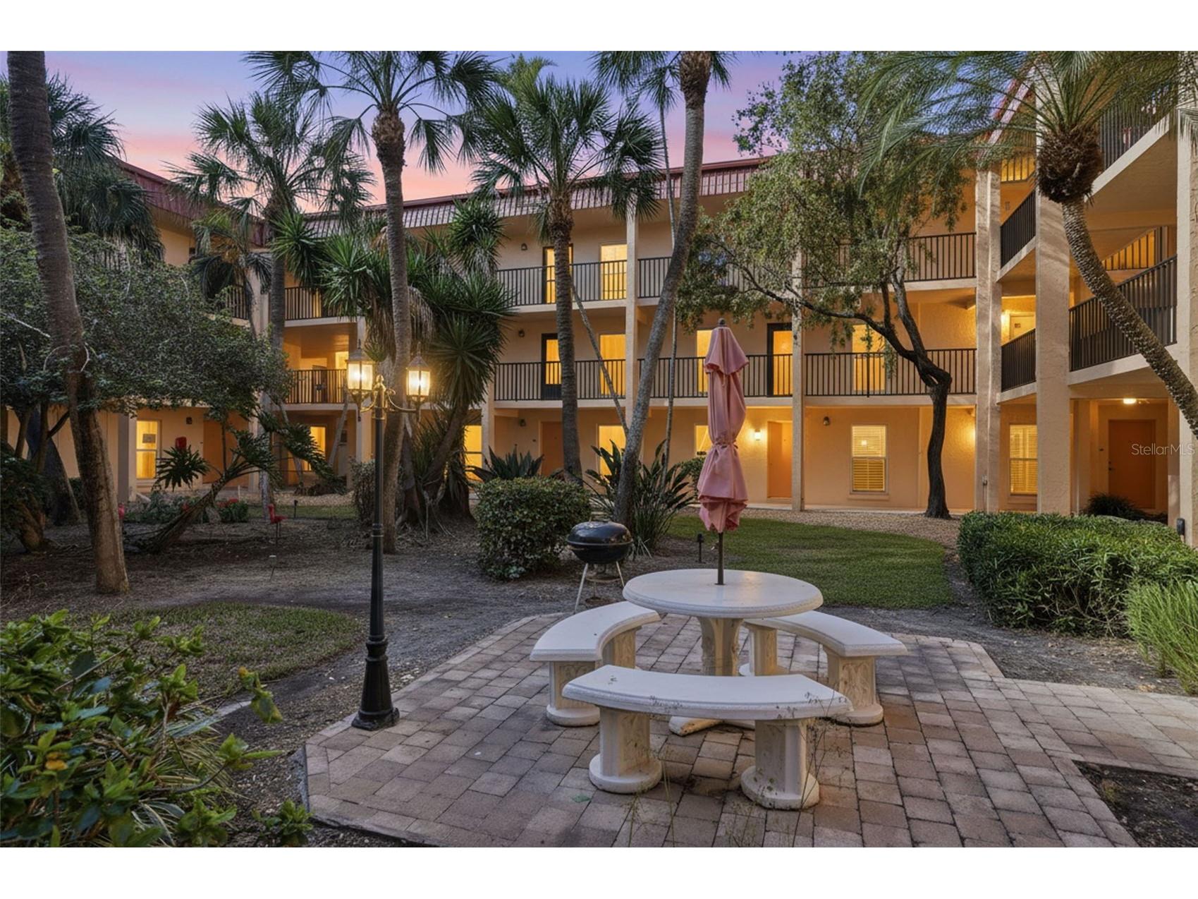 8911 Blind Pass Road #122 Saint Pete Beach FL 33706 TB8470147 image1