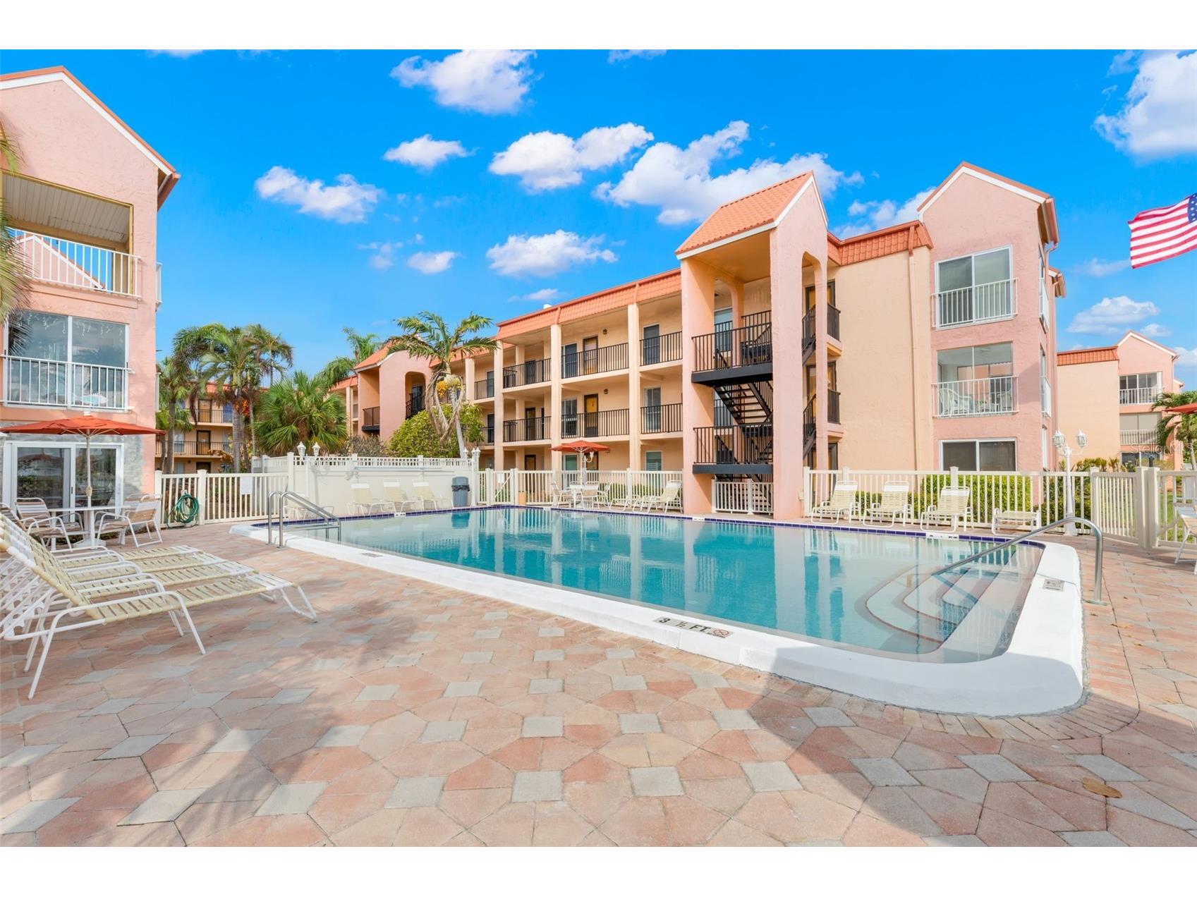 8911 Blind Pass Road #214 Saint Pete Beach FL 33706 TB8498115 image4