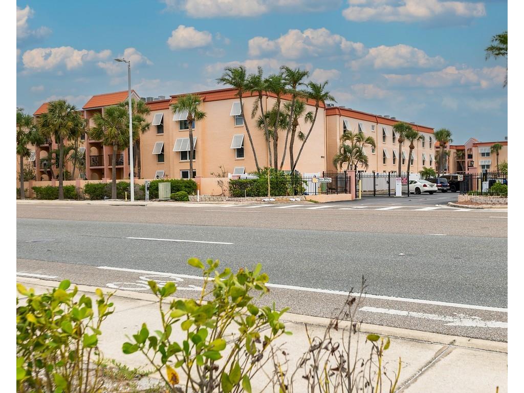 8911 Blind Pass Road #220 Saint Pete Beach FL 33706 - BOCA CIEGA BAY TB8479936 image2