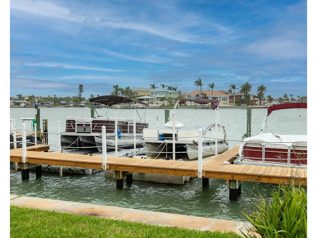 8911 Blind Pass Road #220 Saint Pete Beach FL 33706 - BOCA CIEGA BAY TB8479936 image5