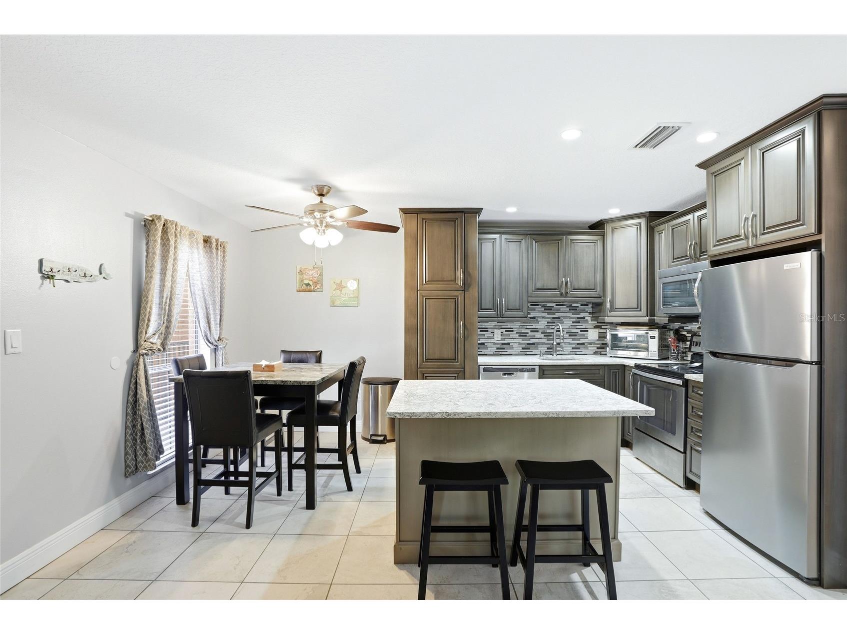 8911 Blind Pass Road #302 Saint Pete Beach FL 33706 TB8516676 image11