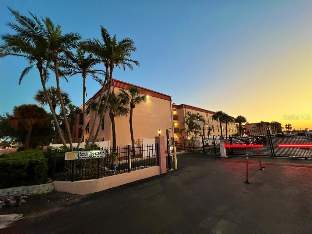 8911 Blind Pass Road #308 Saint Pete Beach FL 33706 - BOCA CIEGA U8236059 image1