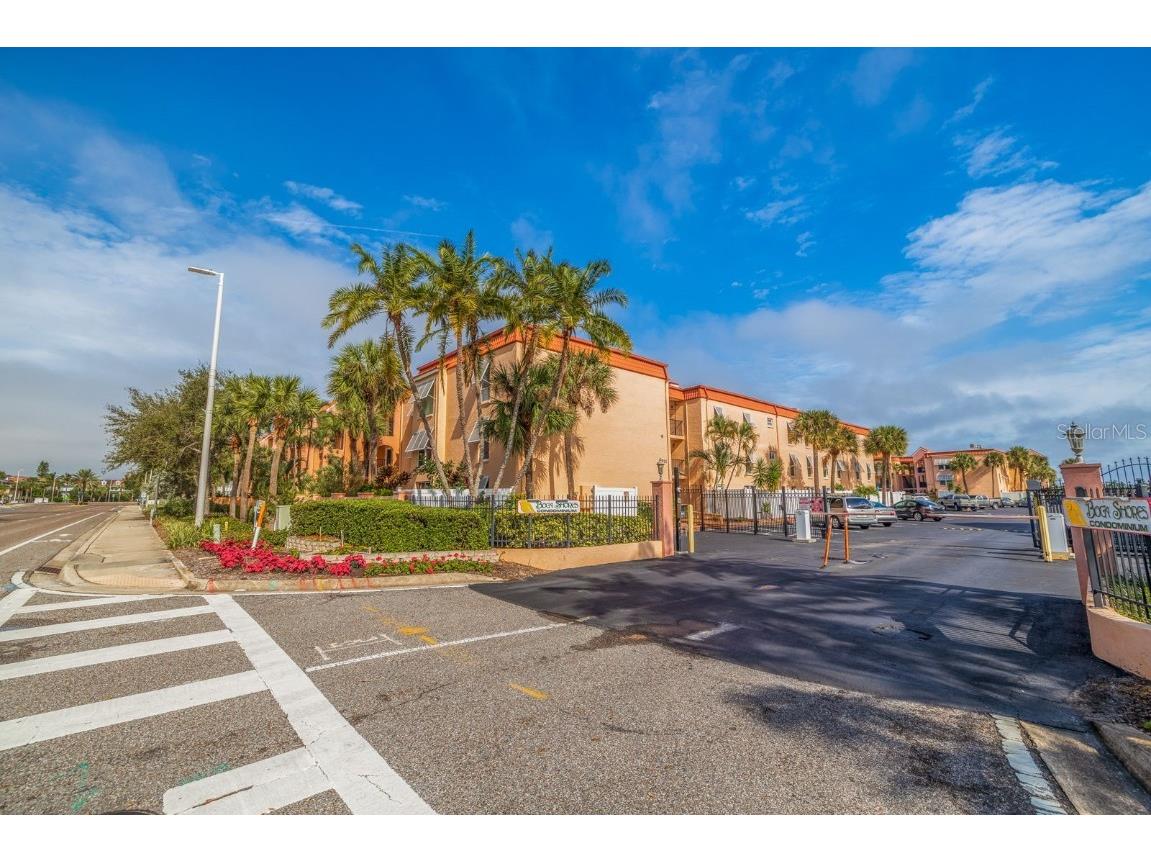 8911 Blind Pass Road #319 Saint Pete Beach FL 33706 TB8441734 image1