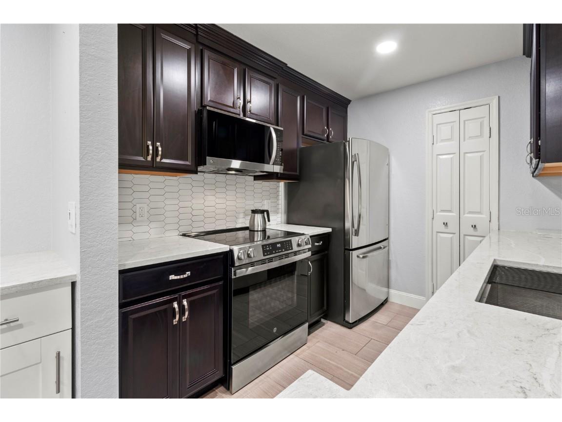 8911 Manor Loop #204 Lakewood Ranch FL 34202 A4665736 image13