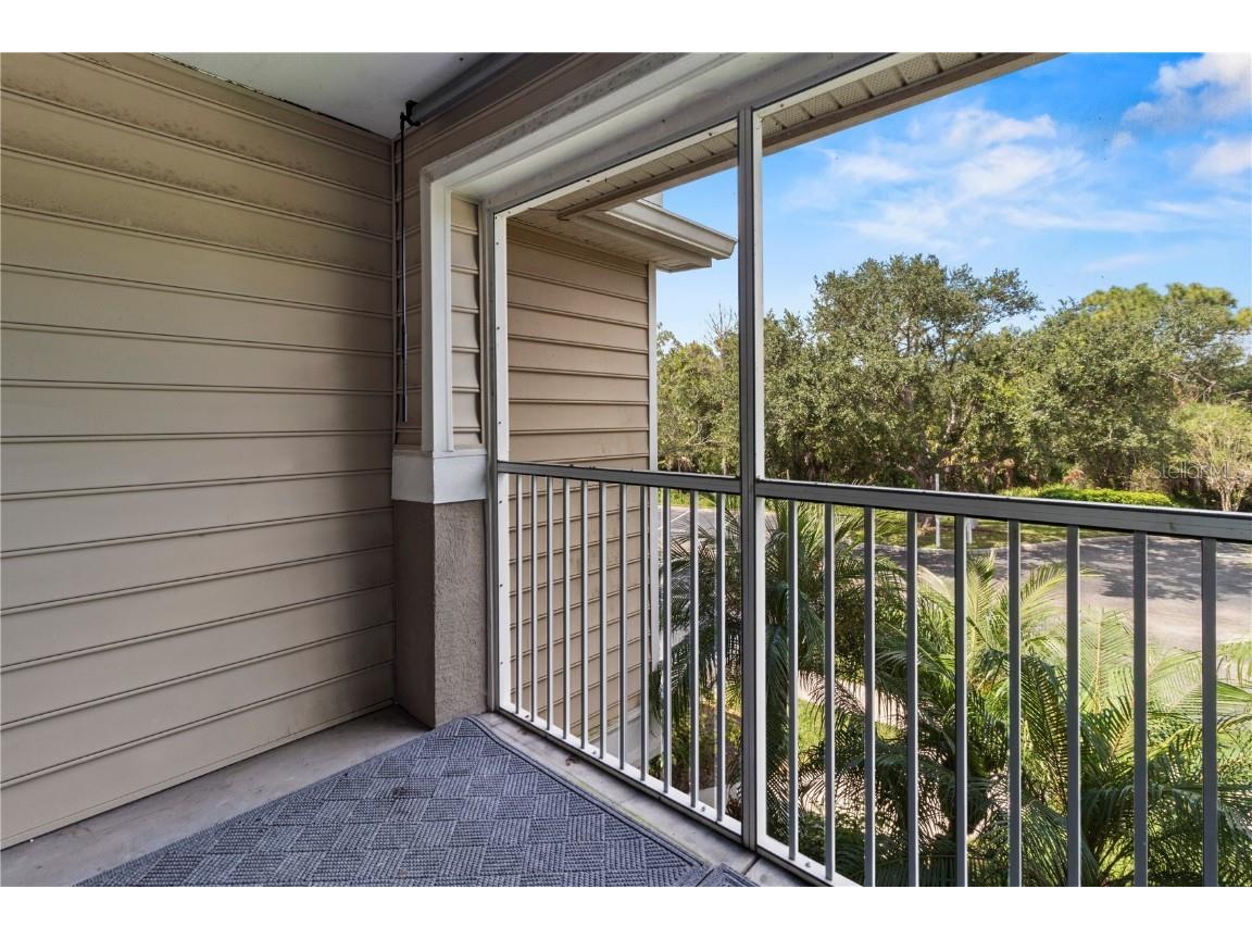 8911 Manor Loop #204 Lakewood Ranch FL 34202 A4665736 image9