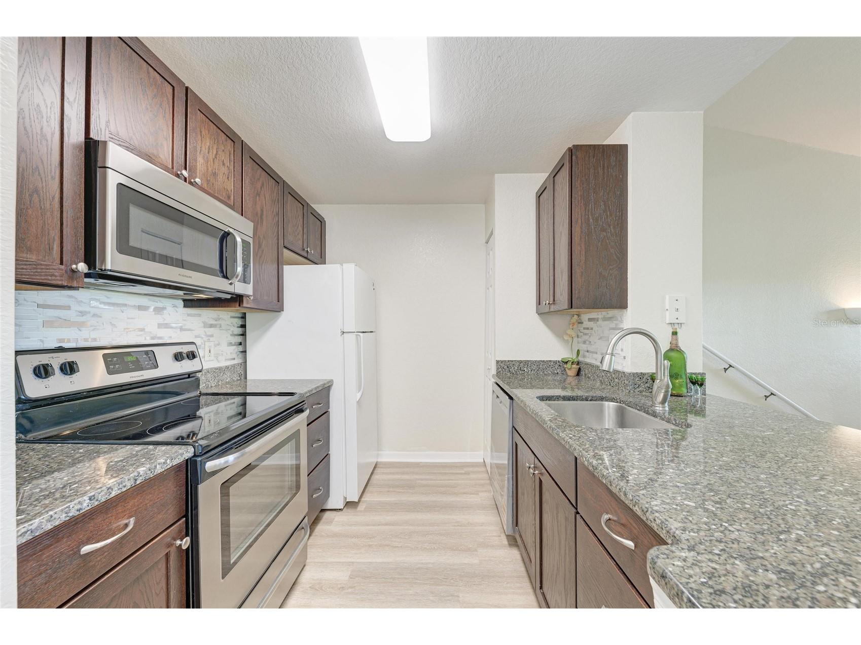 8911 Manor Loop #207 Lakewood Ranch FL 34202 A4685584 image30