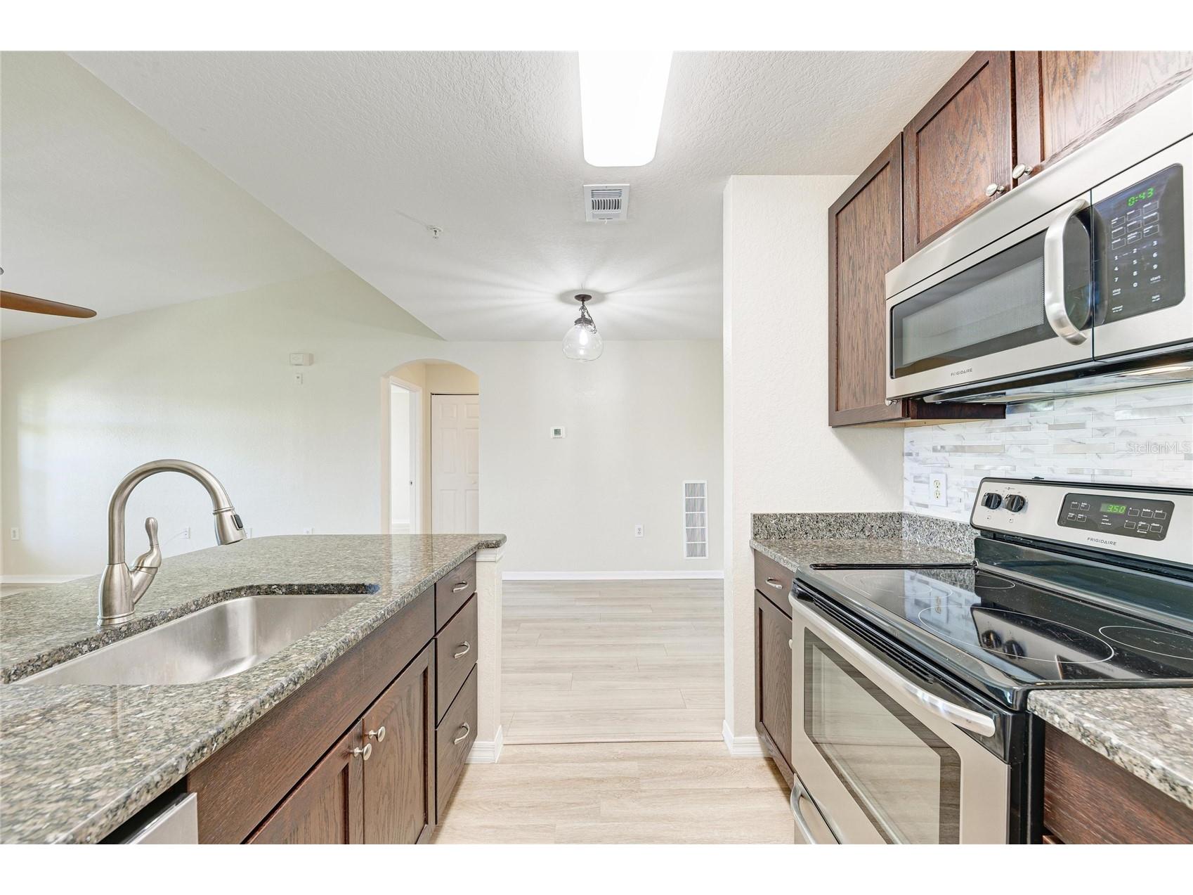 8911 Manor Loop #207 Lakewood Ranch FL 34202 A4685584 image31
