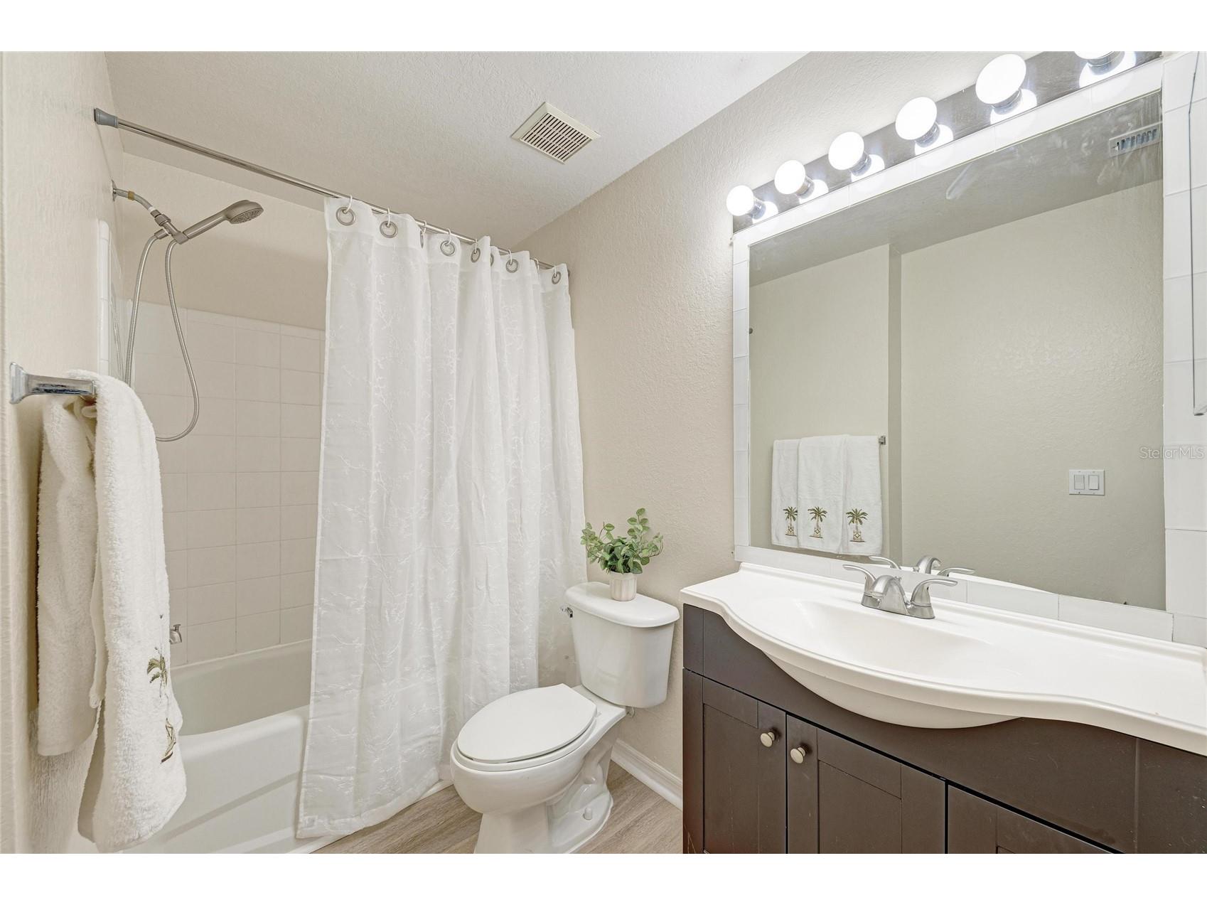 8911 Manor Loop #207 Lakewood Ranch FL 34202 A4685584 image39