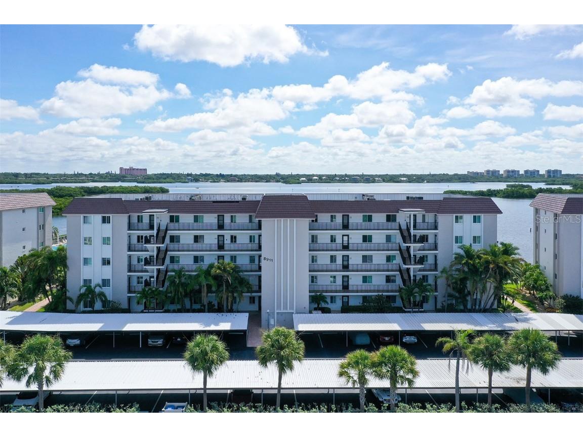 8911 Midnight Pass Road #410 Sarasota FL 34242 - LITTLE SARASOTA BAY A4674935 image2