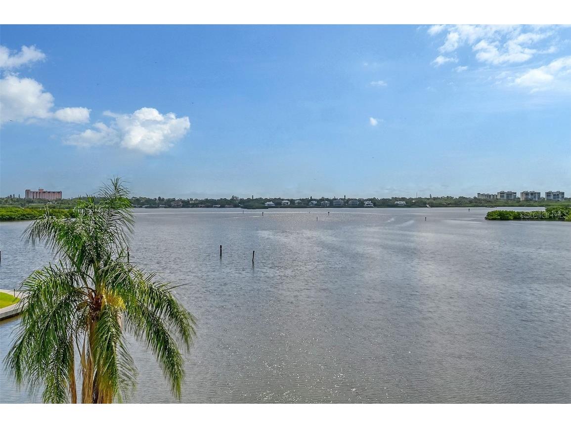 8911 Midnight Pass Road #410 Sarasota FL 34242 - LITTLE SARASOTA BAY A4674935 image8