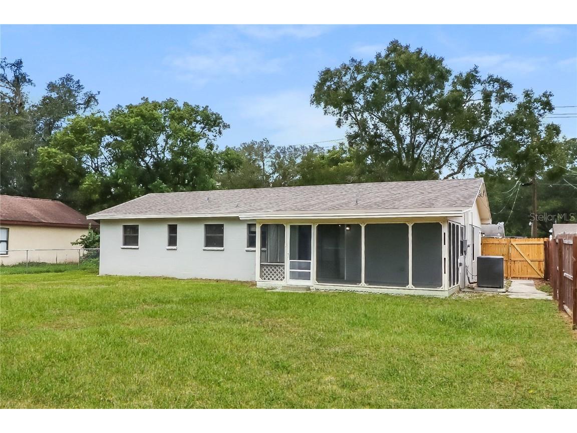 8911 Navajo Avenue Tampa FL 33637 O6348480 image14