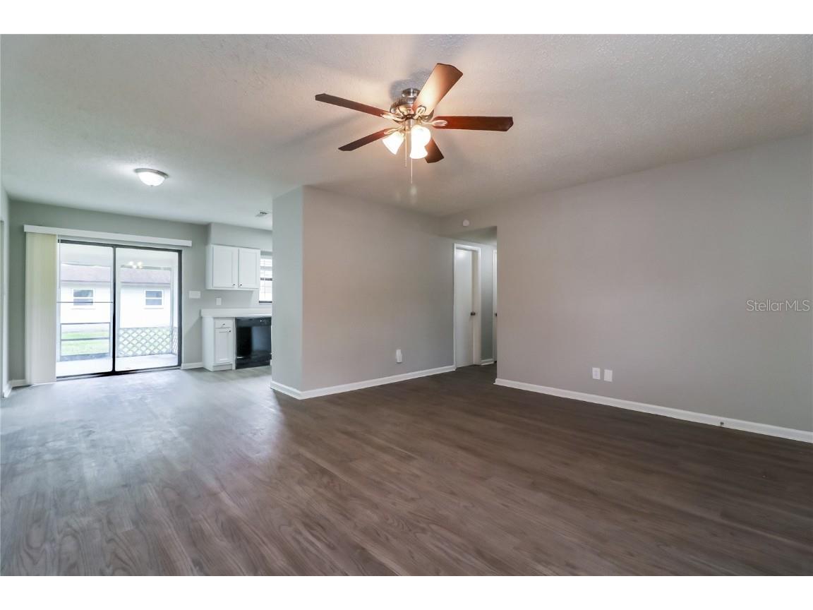 8911 Navajo Avenue Tampa FL 33637 O6348480 image4