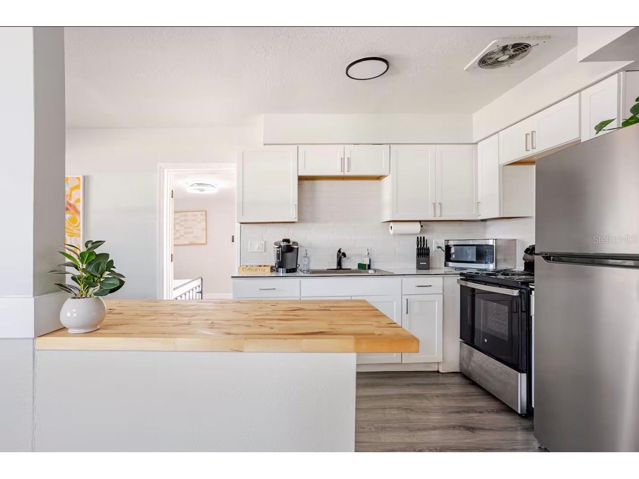 8911 Oren Avenue Tampa FL 33614 TB8515631 image7
