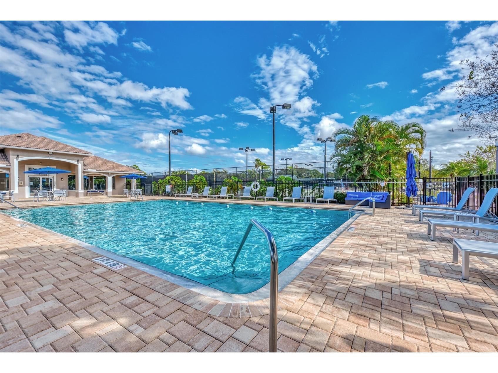 8911 Veranda Way #211 Sarasota FL 34238 A4689950 image82