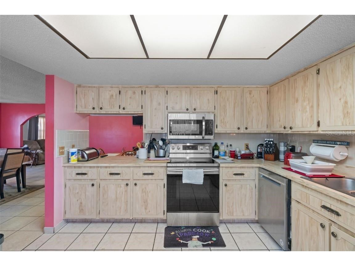 8914 Schrader Boulevard Port Richey FL 34668 W7876201 image10