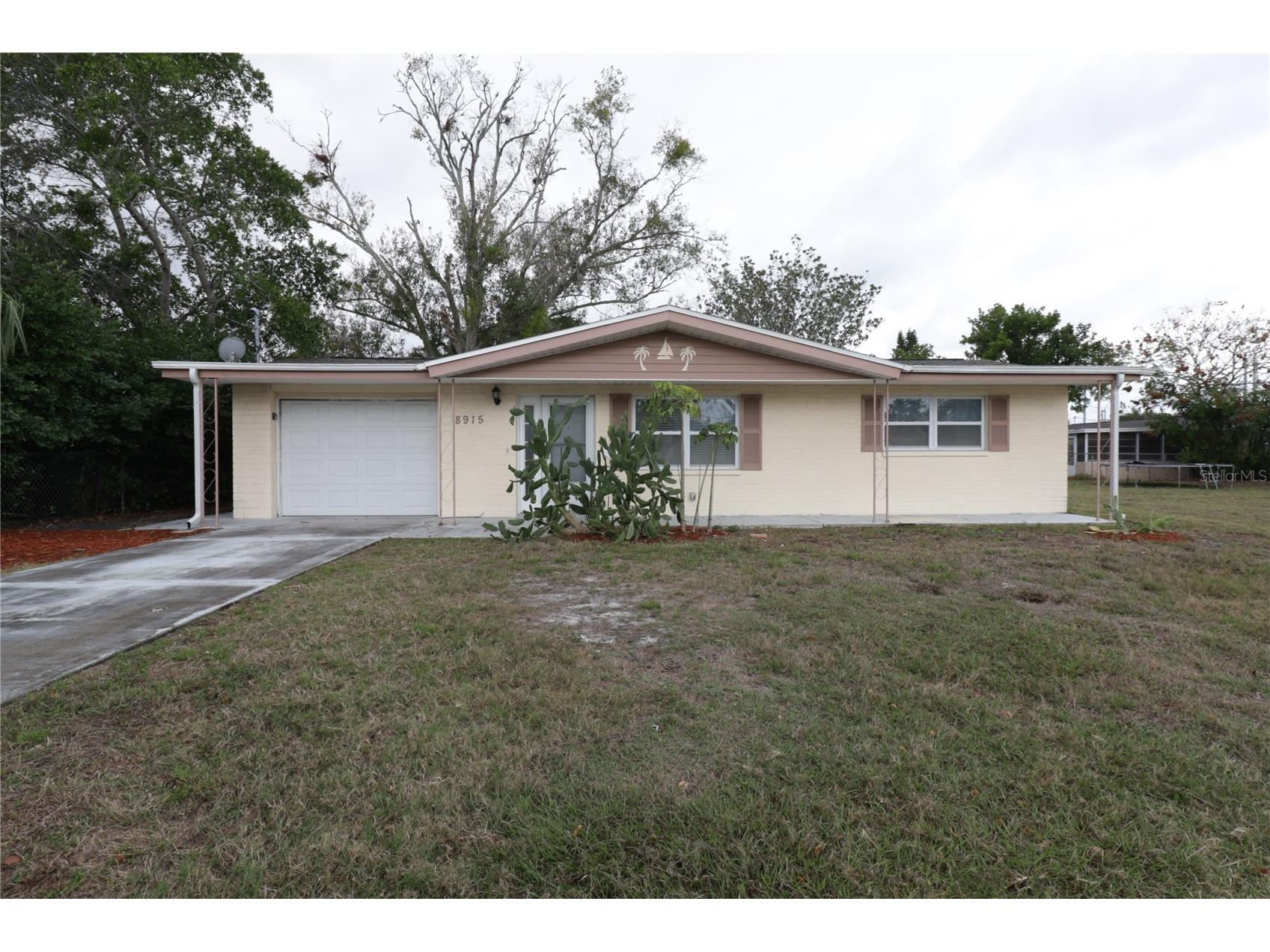 8915 Chilton Drive Port Richey FL 34668 TB8468212 image1