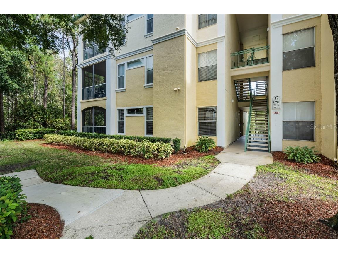 8915 Legacy Court #303 Kissimmee FL 34747 O6146926 image1