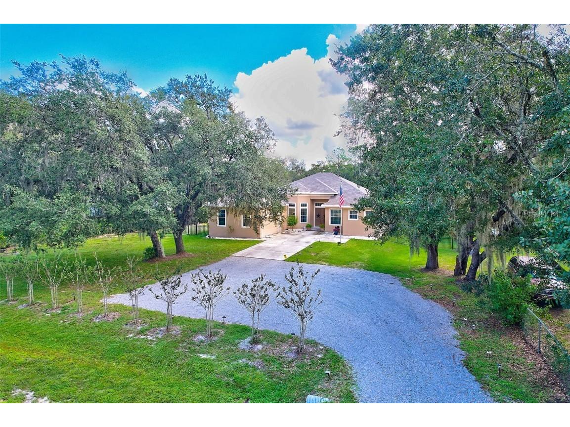 8915 Pinecrest Drive Lakeland FL 33809 T3473288 image1