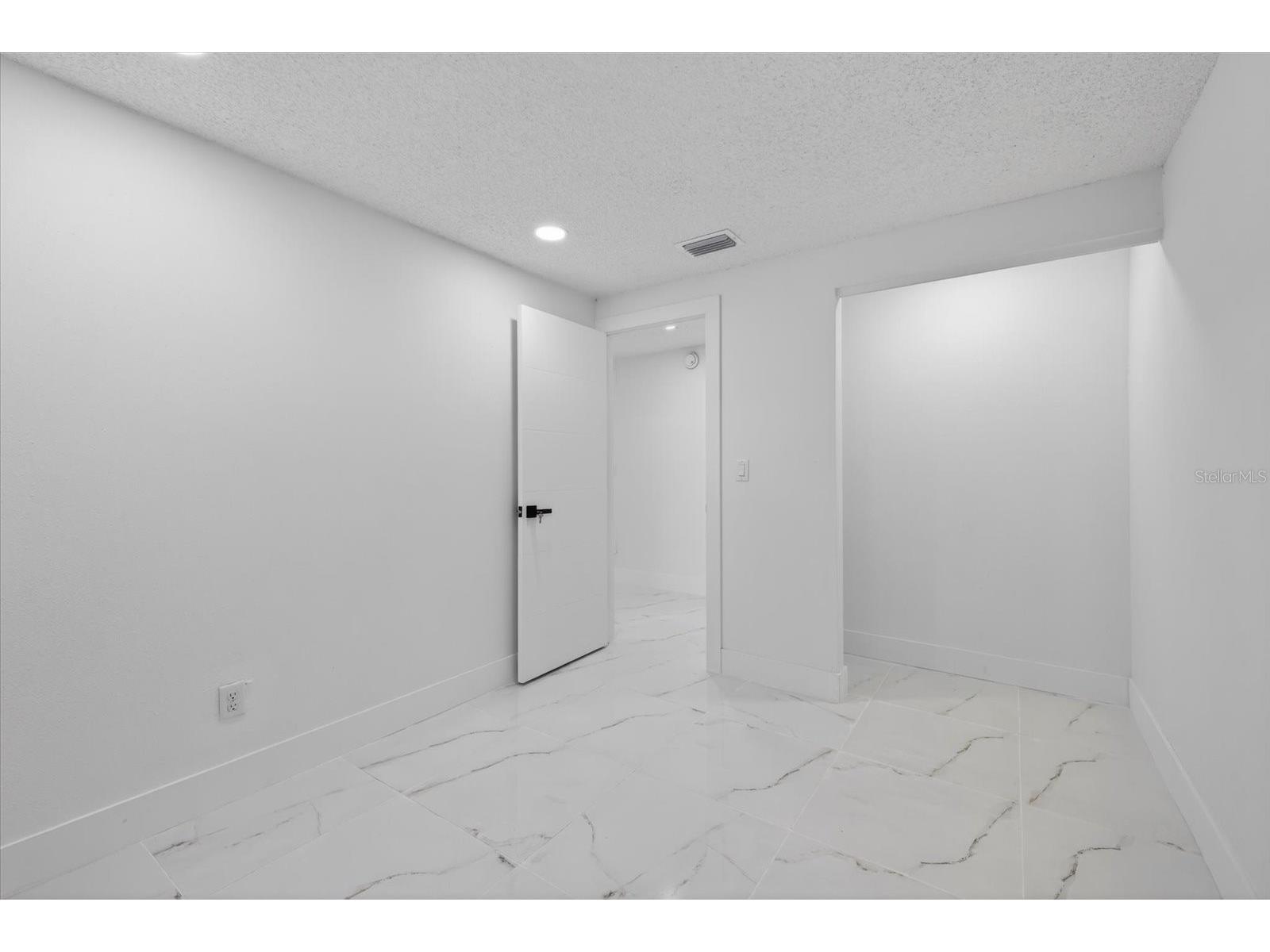 8915 Saboda Court Tampa FL 33634 TB8484791 image20