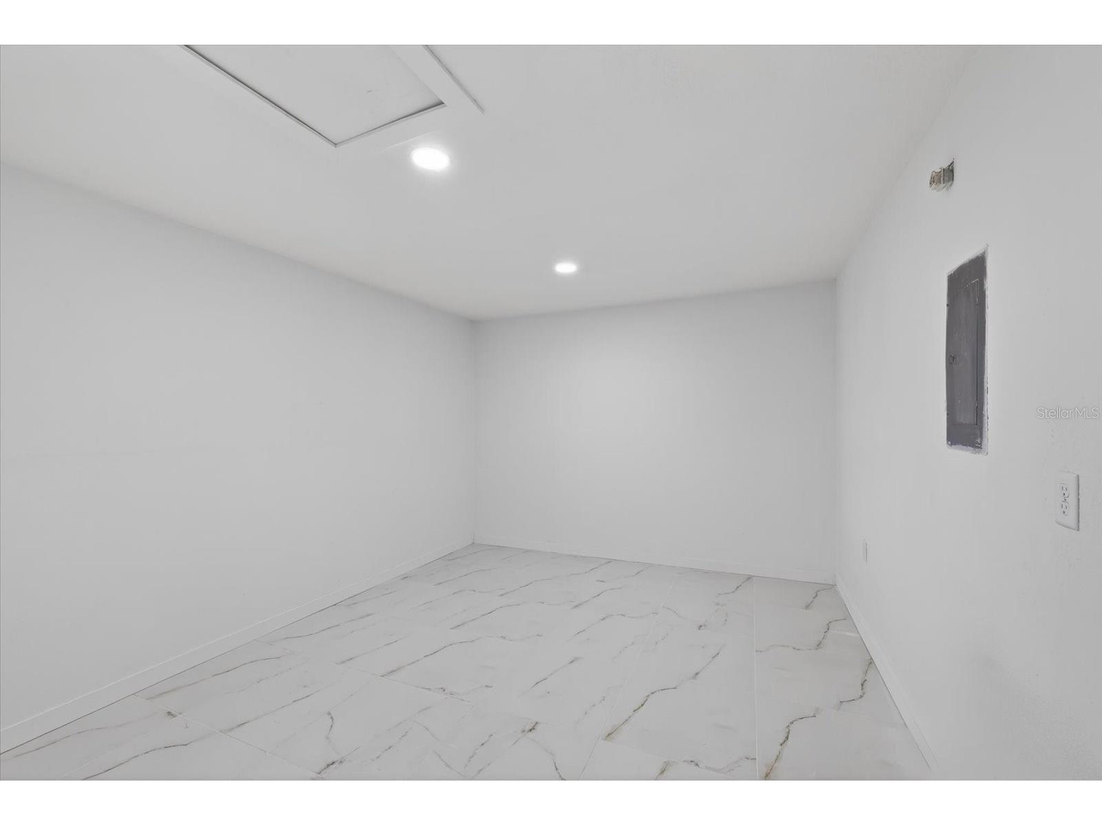8915 Saboda Court Tampa FL 33634 TB8484791 image21