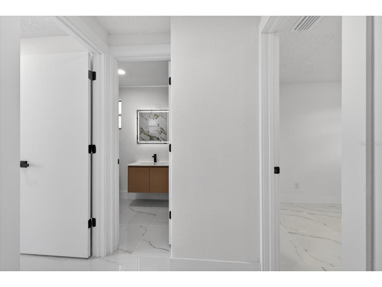 8915 Saboda Court Tampa FL 33634 TB8484791 image8