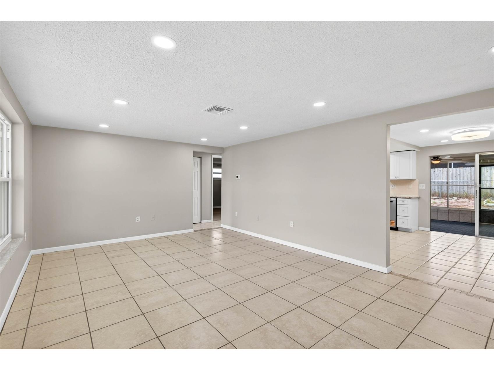 8915 Sterling Lane Port Richey FL 34668 W7884506 image4