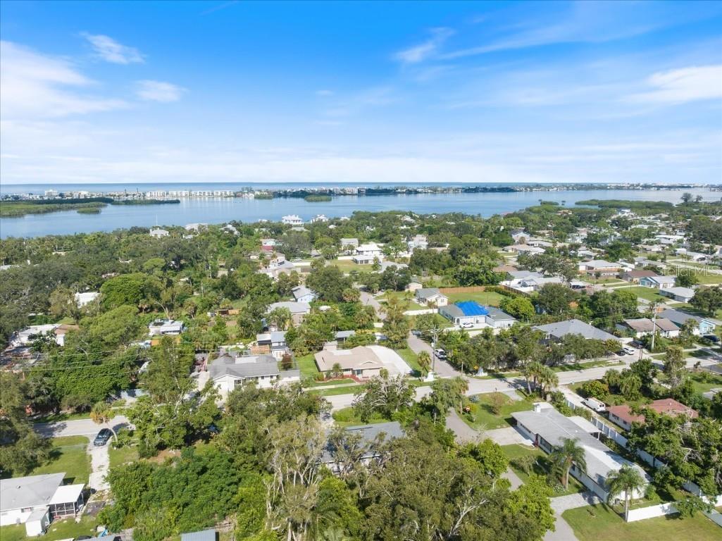 8915 Vamo Road Sarasota FL 34231 - LITTLE SARASOTA BAY A4662681 image4