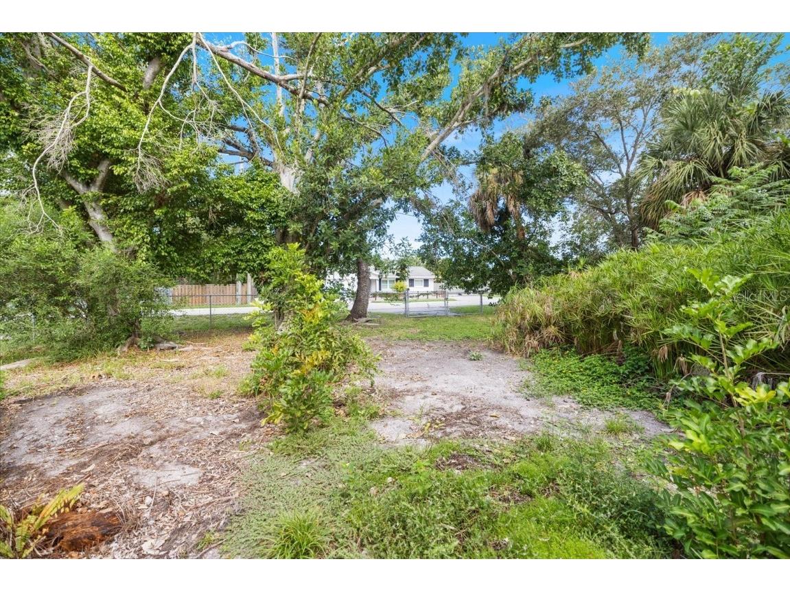 8915 Vamo Road Sarasota FL 34231 - LITTLE SARASOTA BAY A4662681 image54