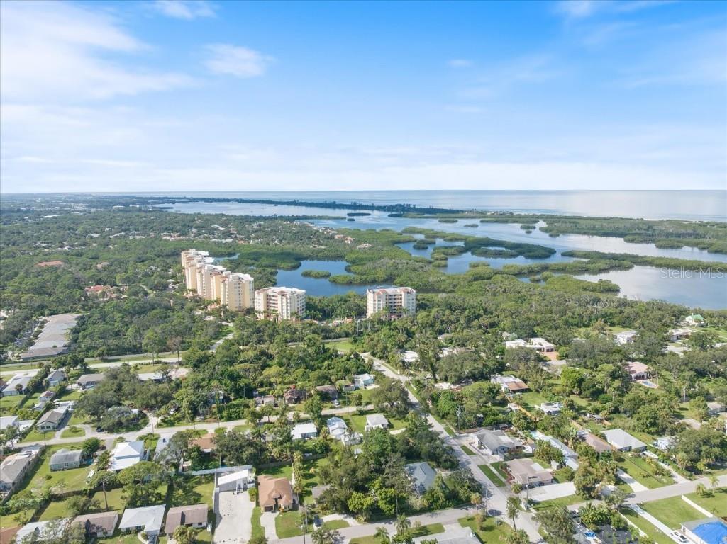 8915 Vamo Road Sarasota FL 34231 - LITTLE SARASOTA BAY A4662681 image7