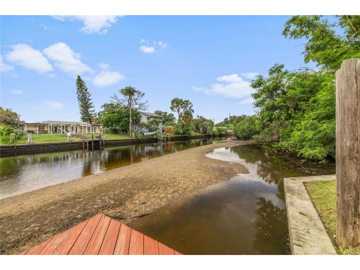 8916 Memorial Highway Tampa FL 33615 TB8427385 image25