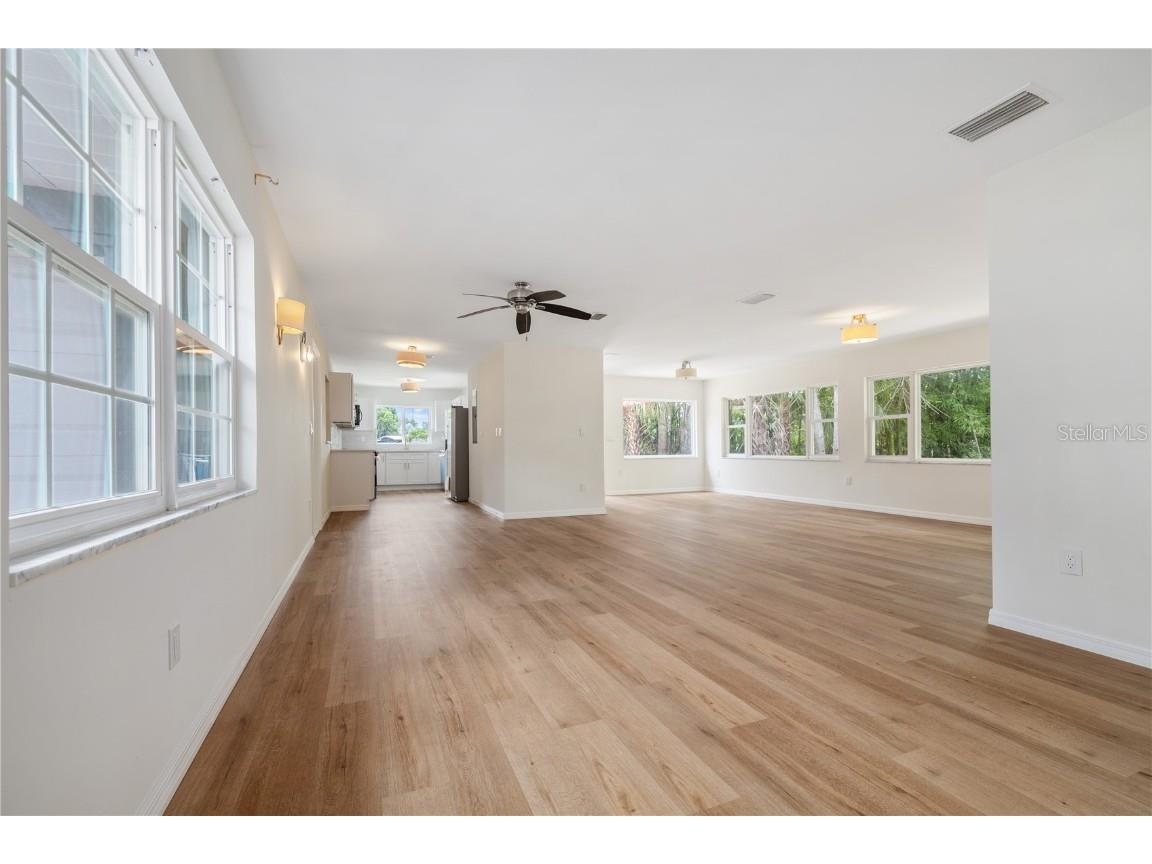 8916 Memorial Highway Tampa FL 33615 TB8427385 image3