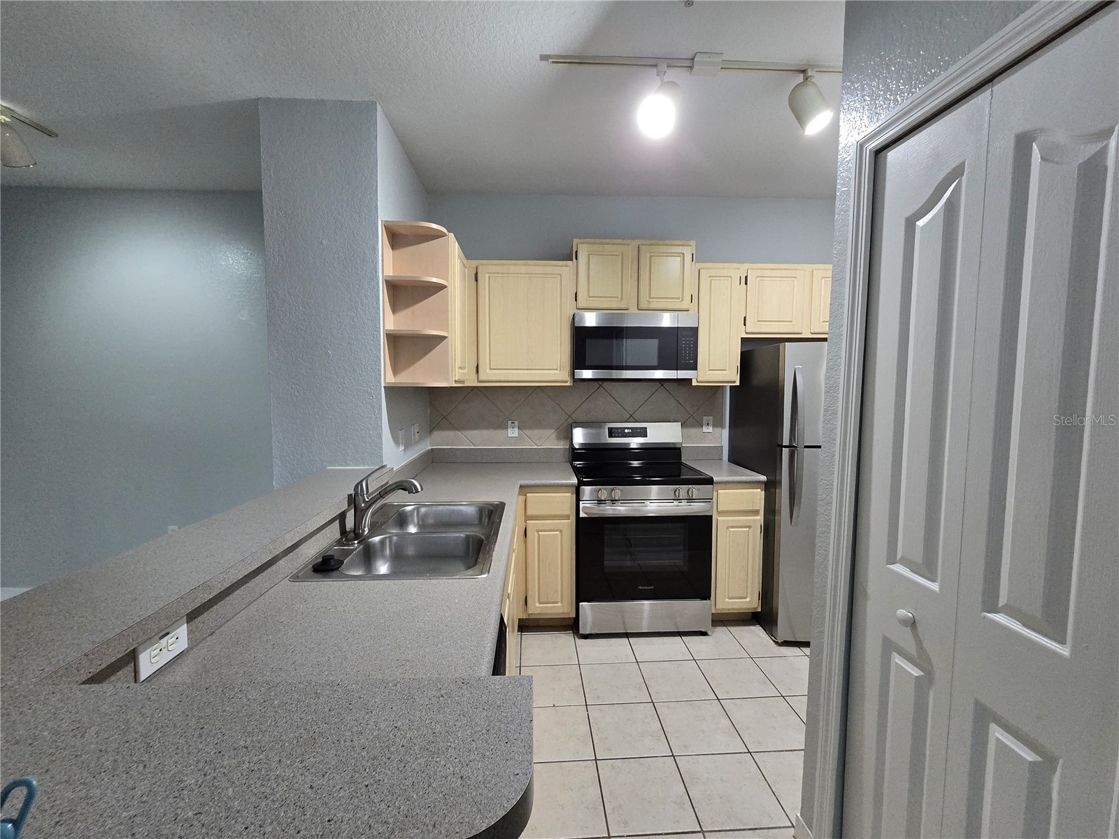 8919 Legacy Court #102 Kissimmee FL 34747 O6388087 image9