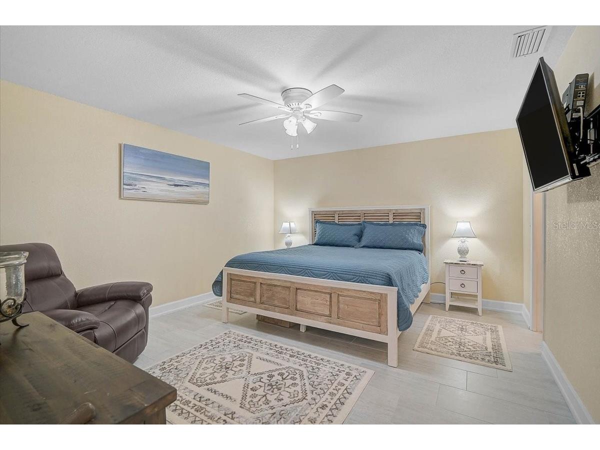 892 Country Club Circle #50 Venice FL 34293 A4687901 image16