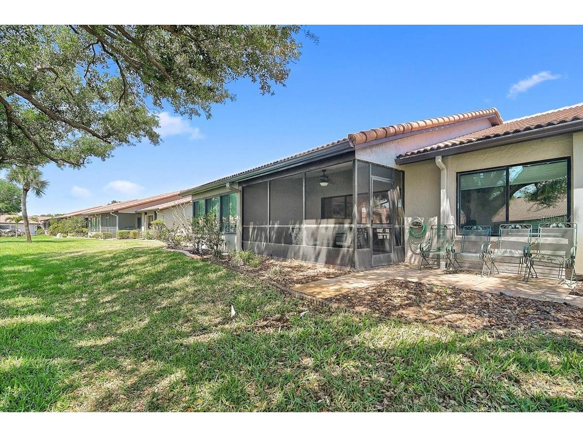 892 Country Club Circle #50 Venice FL 34293 A4687901 image27