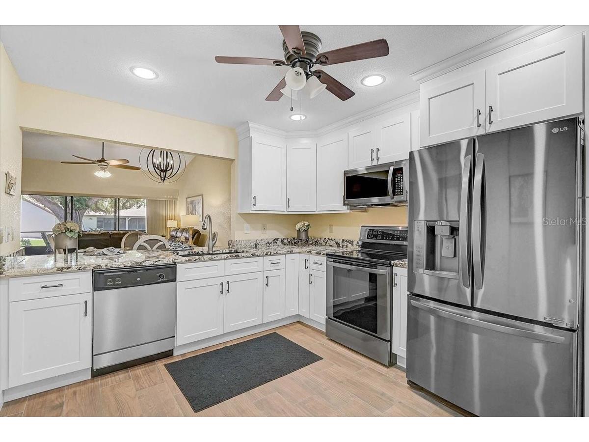 892 Country Club Circle #50 Venice FL 34293 A4687901 image3