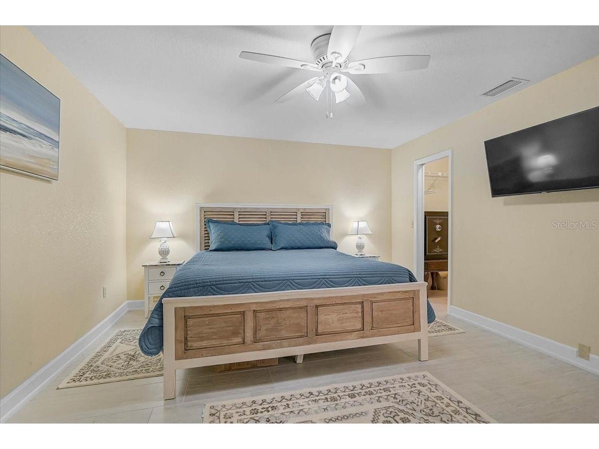 892 Country Club Circle #50 Venice FL 34293 A4687901 image5