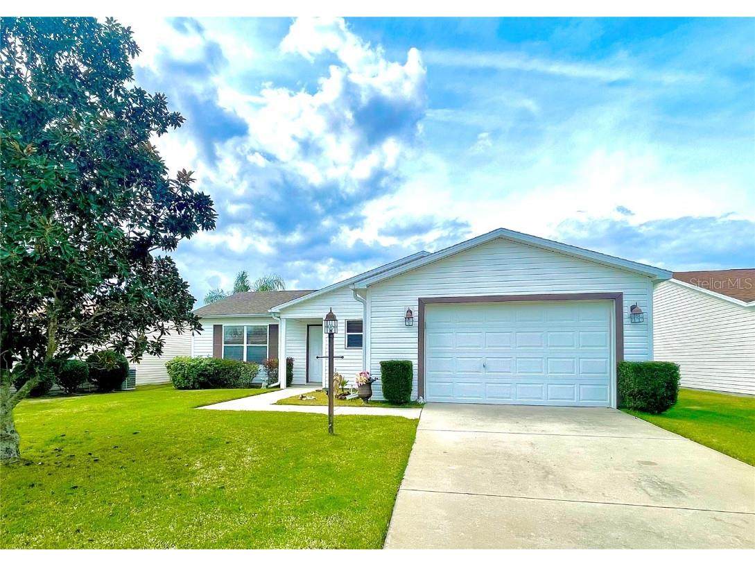 892 Nash Loop The Villages FL 32162 OM683359 image2