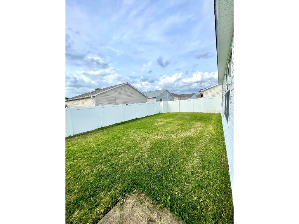 892 Nash Loop The Villages FL 32162 OM683359 image4