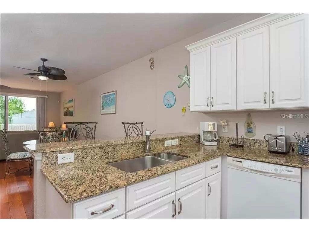 8920 Duval Lane #B15 Sarasota FL 34231 A4663554 image11