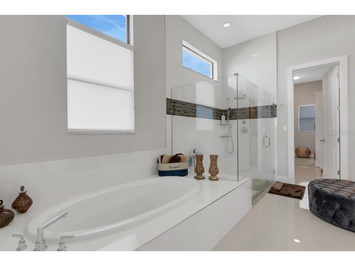 8921 Artisan Way Sarasota FL 34240 A4665836 image32