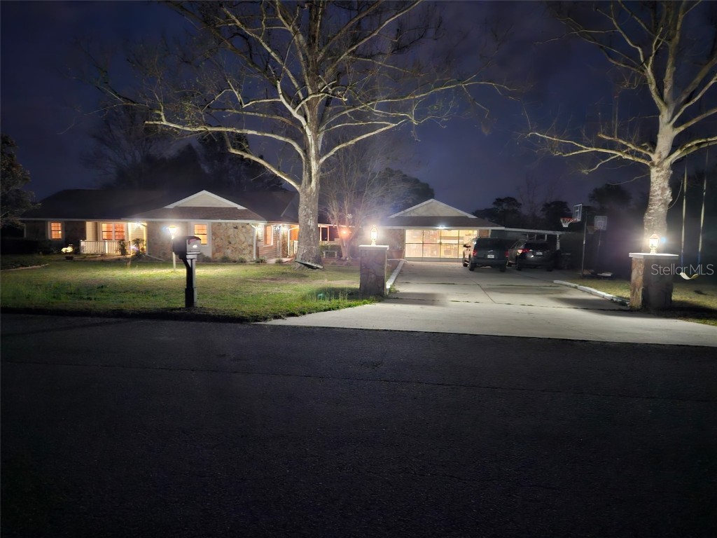 8921 S Thoroughbred Point Inverness FL 34452 TB8372184 image5