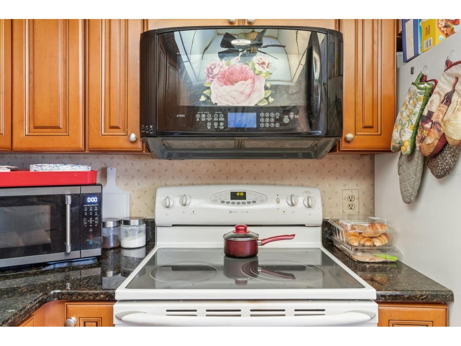 8921 S Thoroughbred Point Inverness FL 34452 TB8514491 image18
