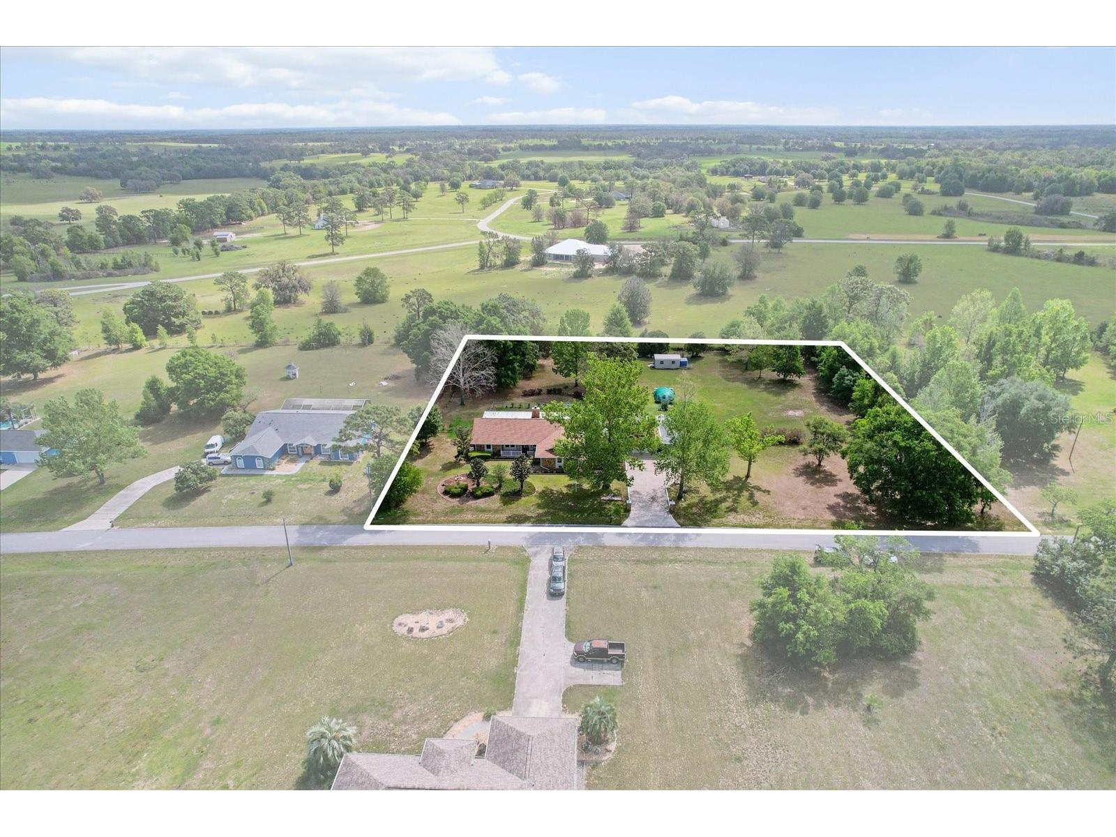 8921 S Thoroughbred Point Inverness FL 34452 TB8514491 image2